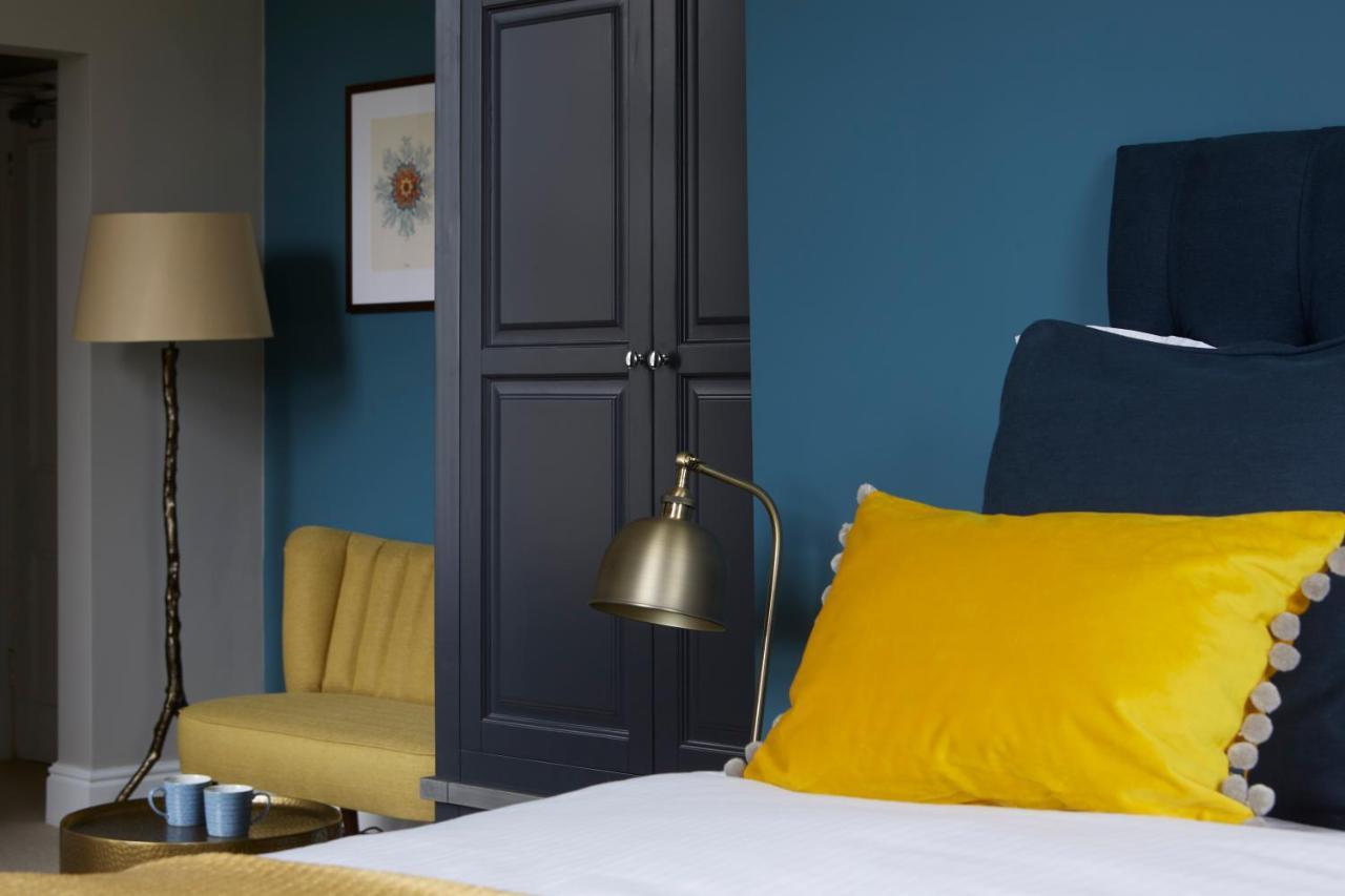 Sentry Mead Hotel Totland  Экстерьер фото